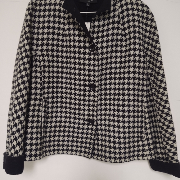 Talbot's Jacket - Picture 2 of 8